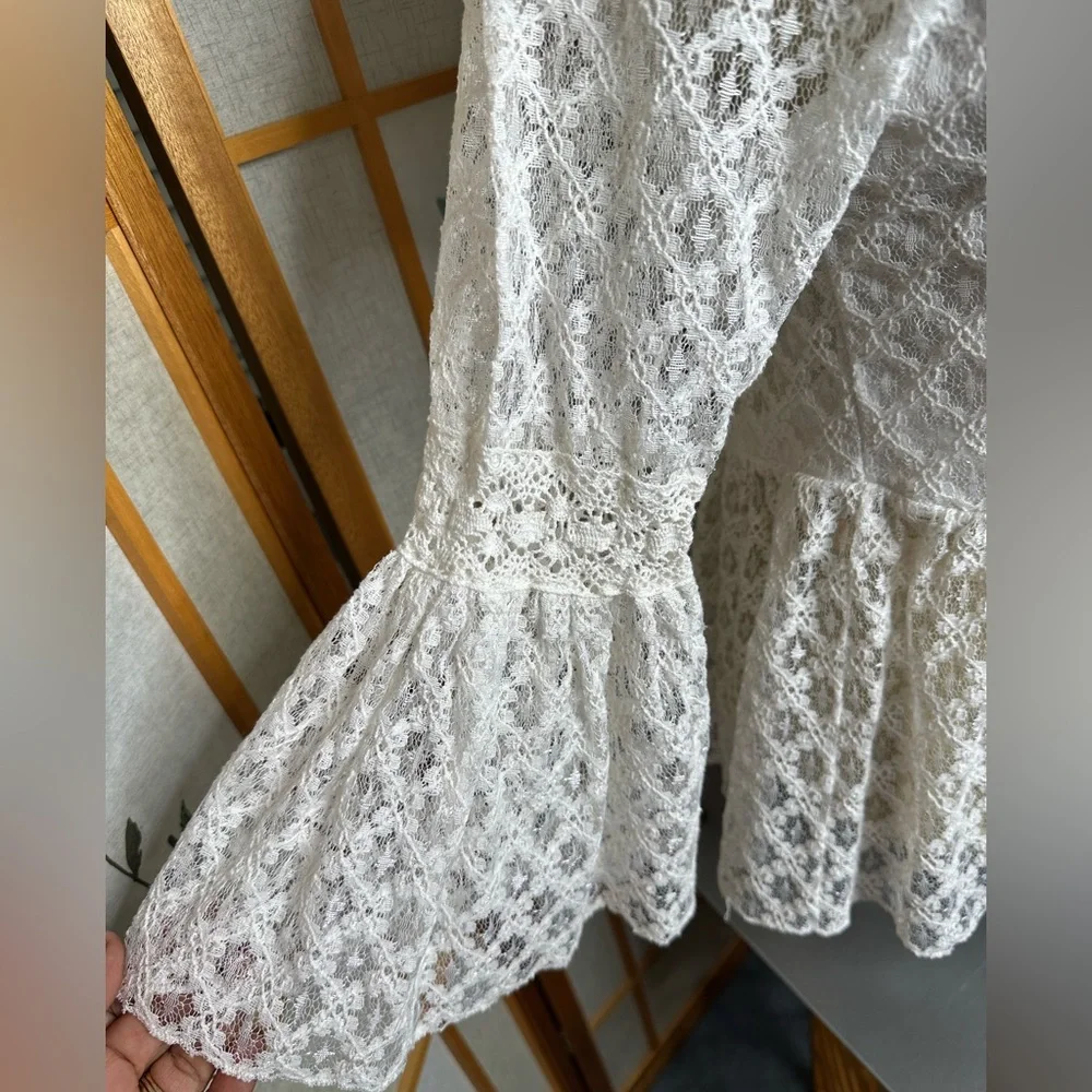 My Michelle babydoll style White Lace Peplum Blouse size M, but runs small